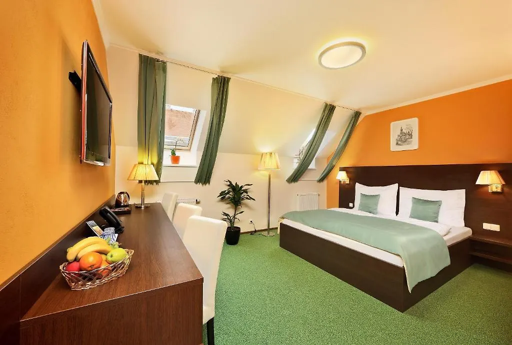Martin Hotel Prague 4*,